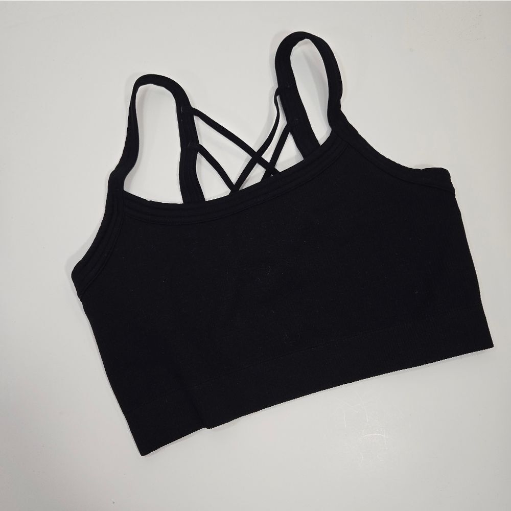 Yogaliciousโblackโ sports bra